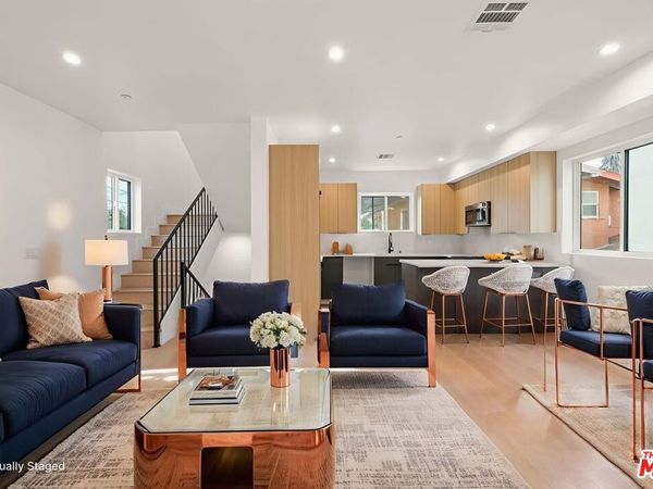 913 N Hobart Boulevard, Los Angeles, CA 90029