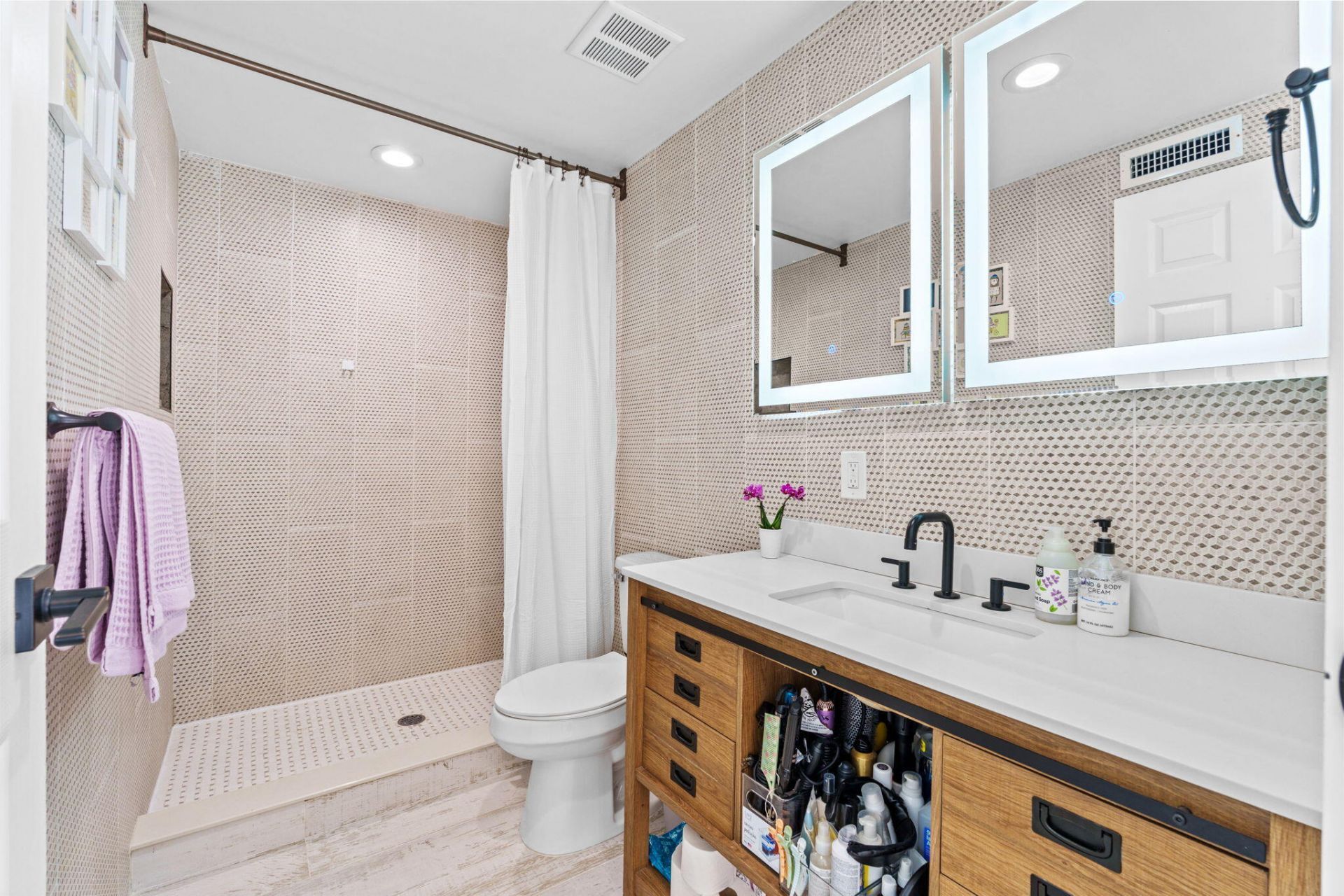 527 50th Street, West Palm Beach, FL 33407 Photo