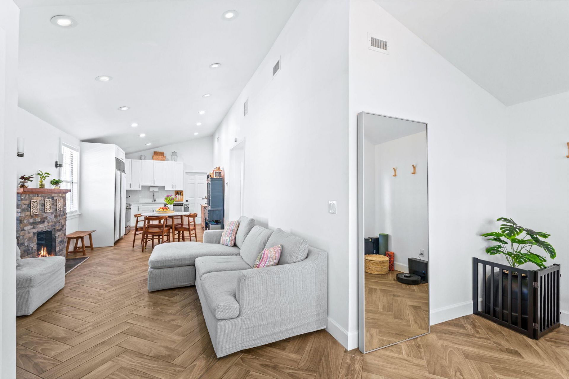 527 50th Street, West Palm Beach, FL 33407 Photo