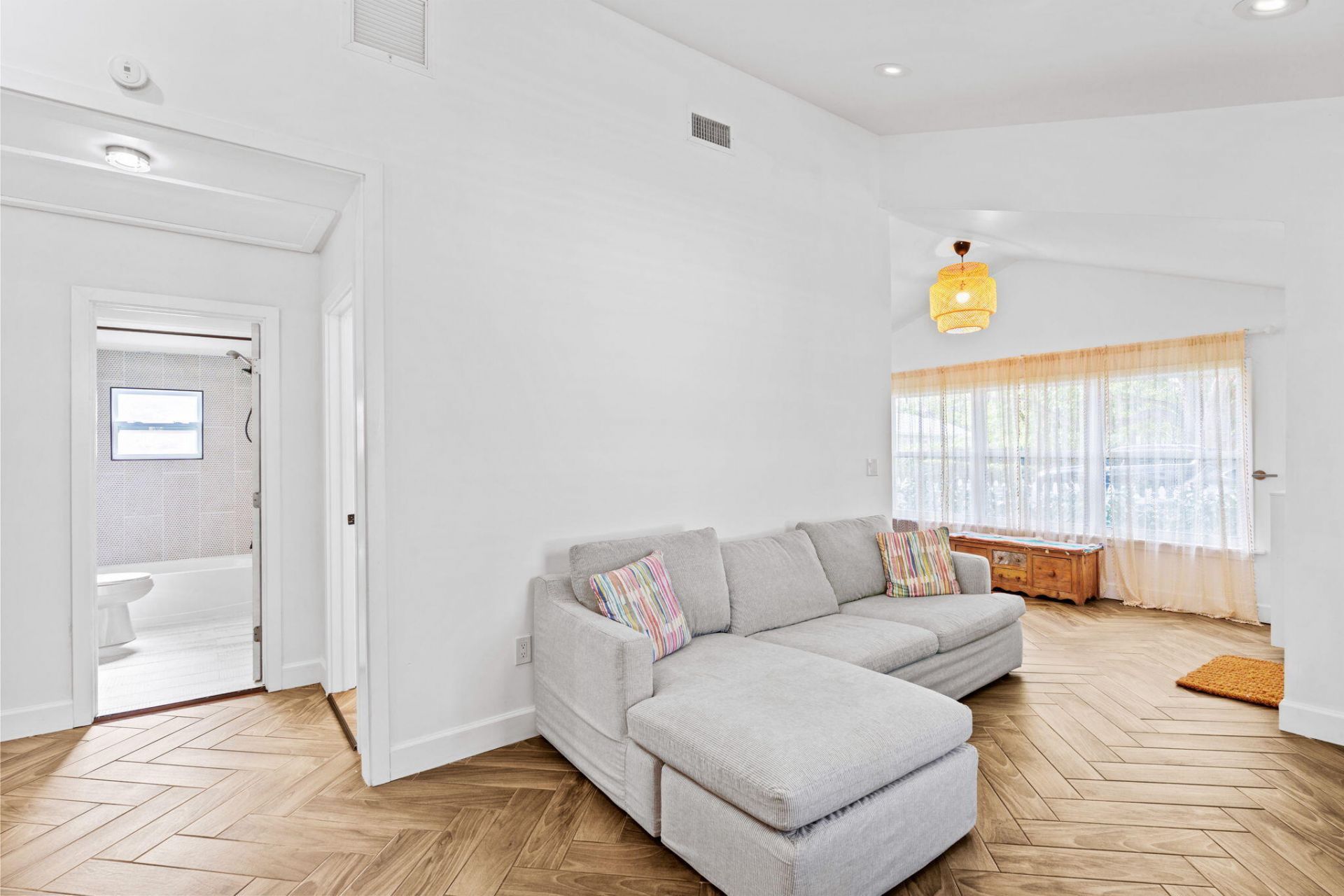 527 50th Street, West Palm Beach, FL 33407 Photo