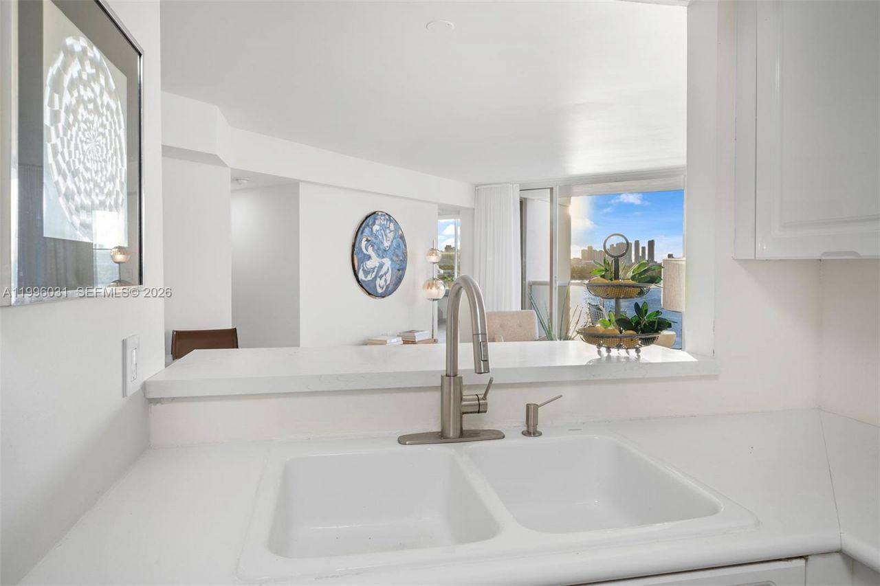 1900 Sunset Harbour Dr , Unit 1114, Miami Beach, FL 33139 Photo