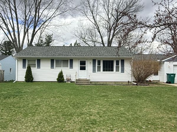 2816 Rolling Hill Avenue, Portage, MI 49024