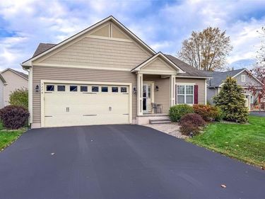 3279 Twilight Court, Baldwinsville, NY 13027