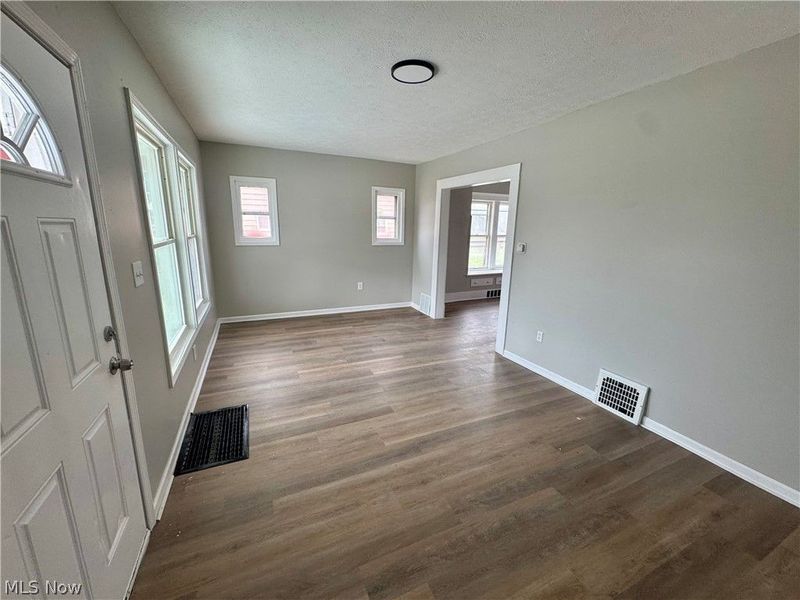 1046 W 21st Street, Lorain, OH 44052 Photo 4