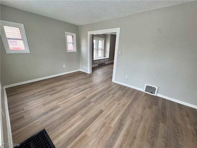 1046 W 21st Street, Lorain, OH 44052 Photo 5