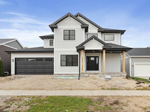 3240 Prospect Drive, Sun Prairie, WI 53590