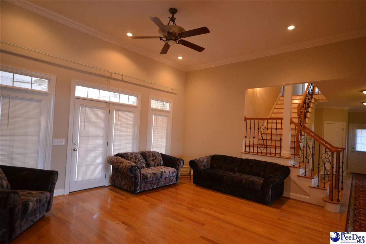 3032 Drakeshore Drive Photo 10