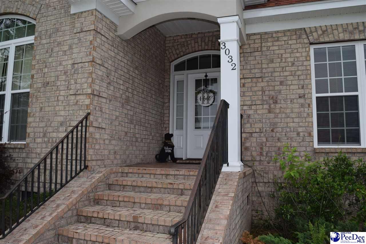 3032 Drakeshore Drive Photo 6