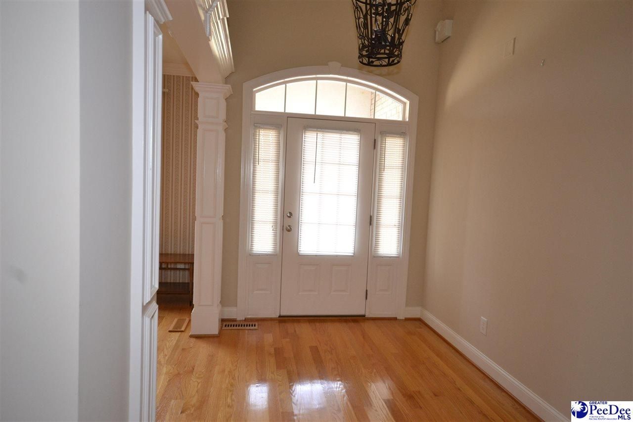 3032 Drakeshore Drive Photo 8