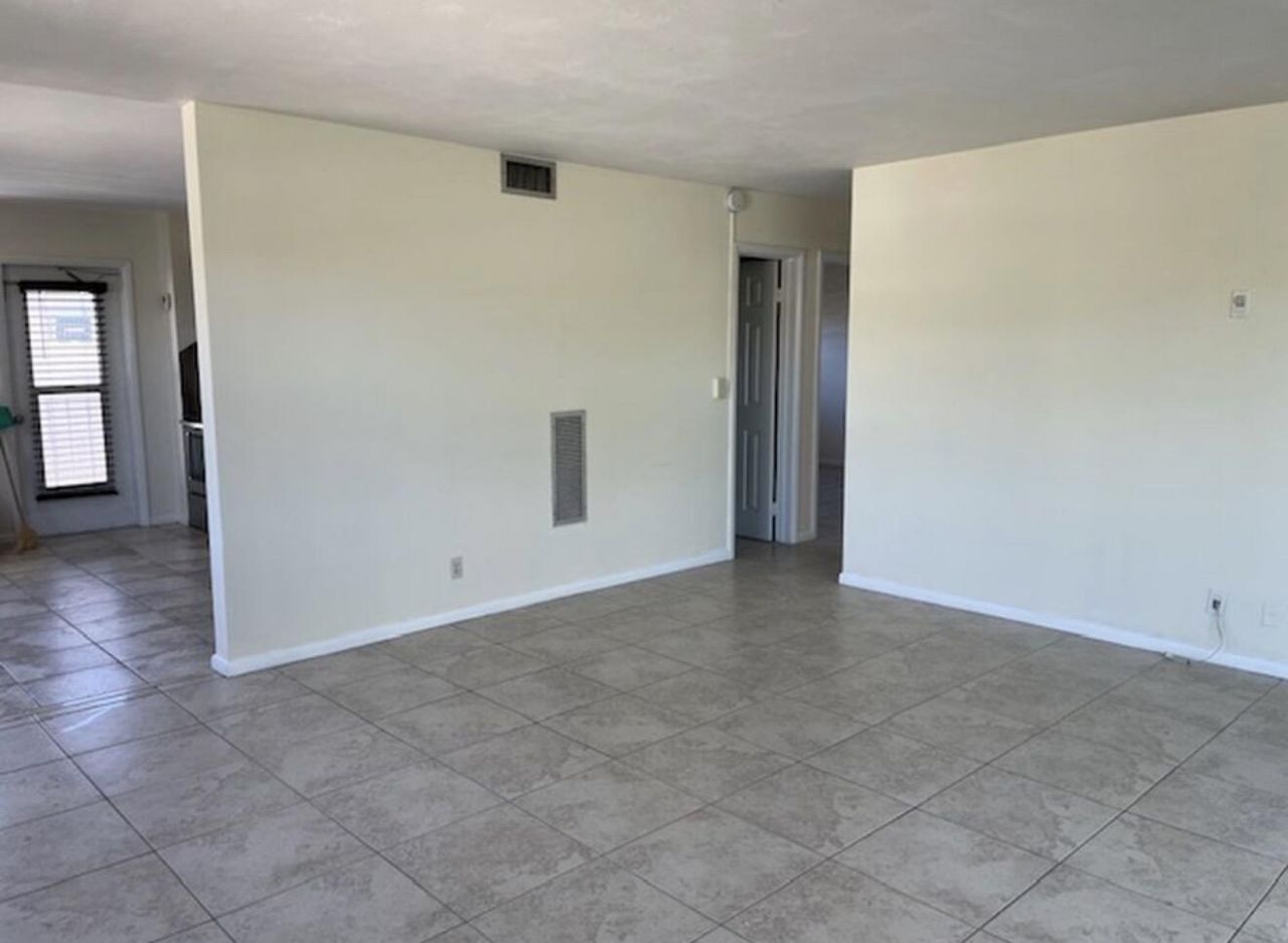 220 Inlet Way, Unit 3, Palm Beach Shores, FL 33404 Photo