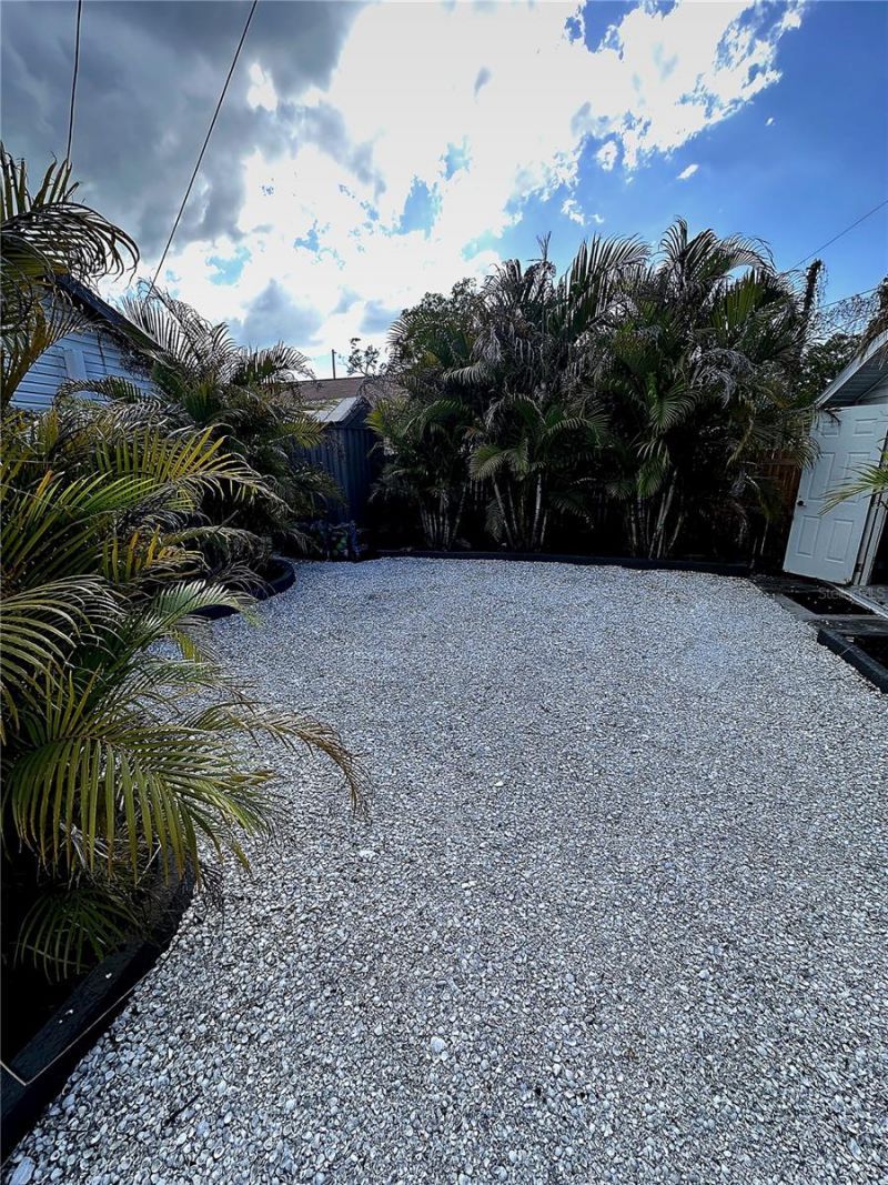 522 Rosery Road Nw, Largo, FL 33770 Photo