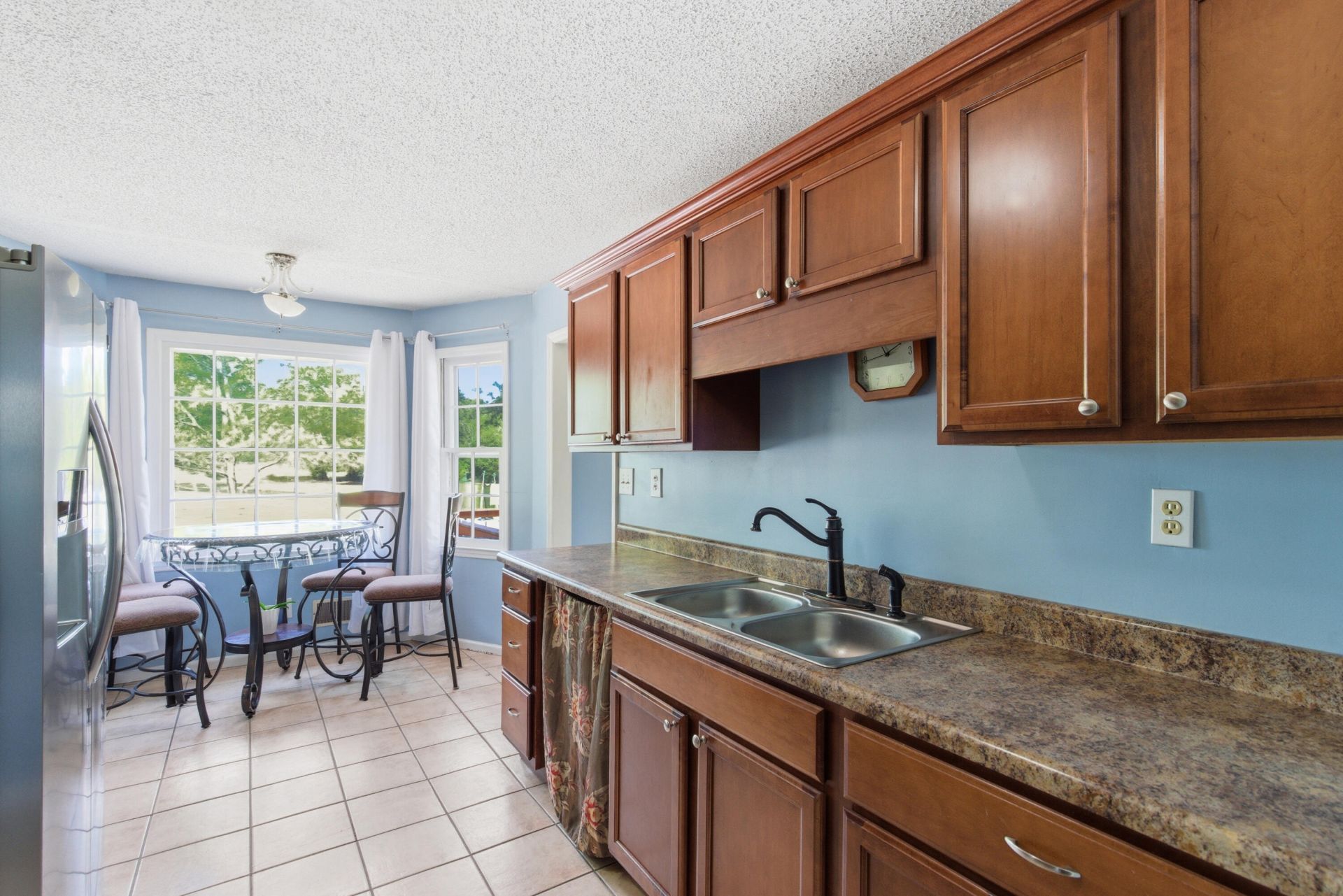 658 Tee Vee Road Photo 6