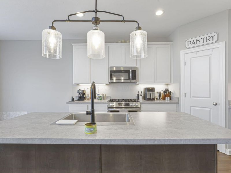 6310 Rickwood Trail, Columbus, OH 43228 Photo 21