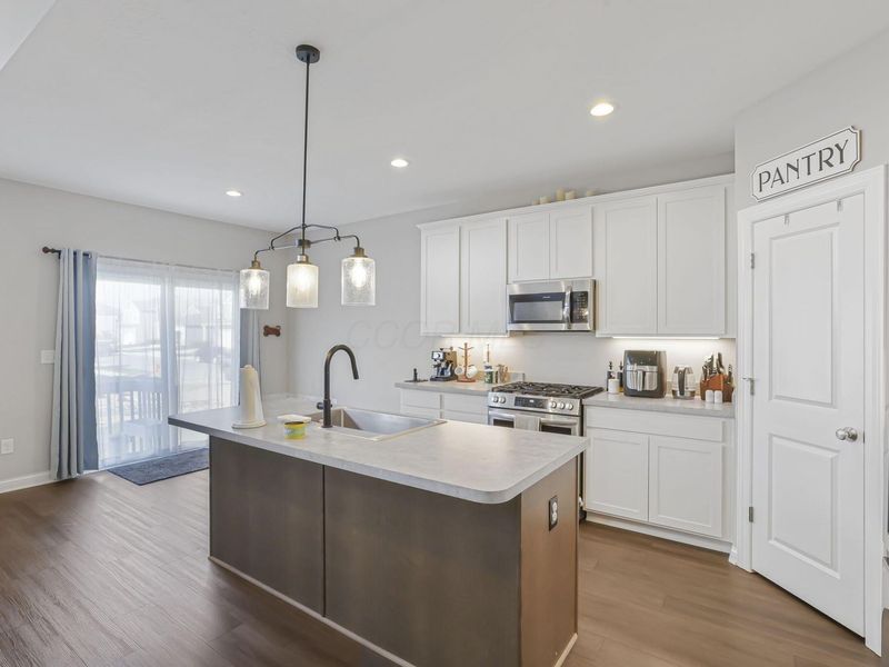 6310 Rickwood Trail, Columbus, OH 43228 Photo 3