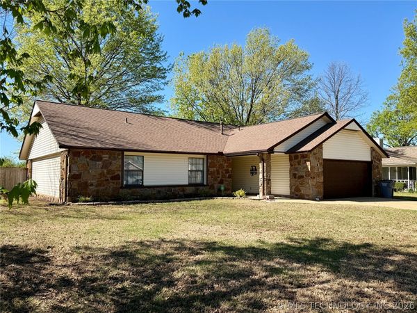 1807 SW 4th Street , Wagoner, OK 74467