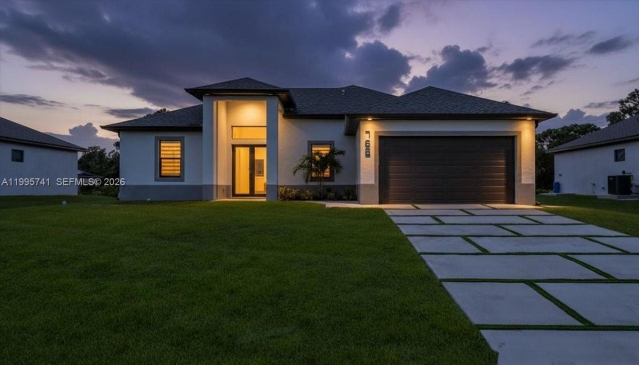 766 Roma Ave S, Lehigh Acres, FL 33974 Photo