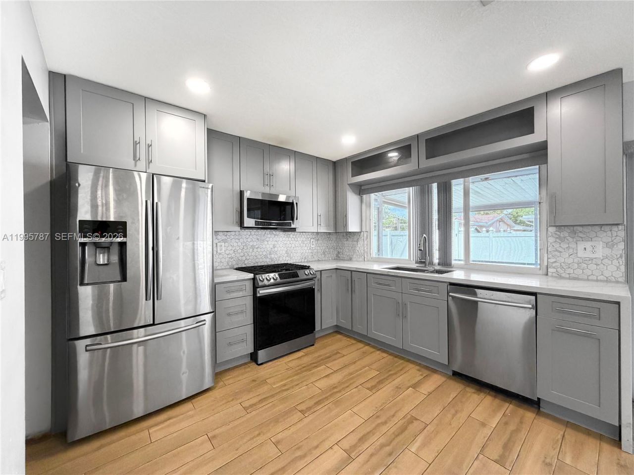 6331 SW 35th St, Miramar, FL 33023 Photo