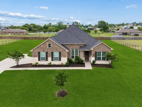 2016 Pebblegate Drive, Weatherford, TX 76085