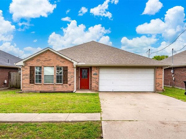 112 W Cedar Street, Lone Oak, TX 75453