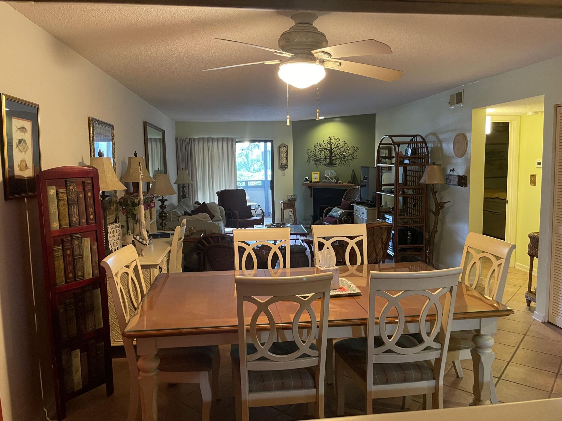 250 Maison Drive Photo 5