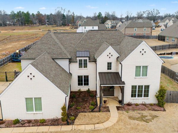13764 S River Grove Lane, Olive Branch, MS 38654