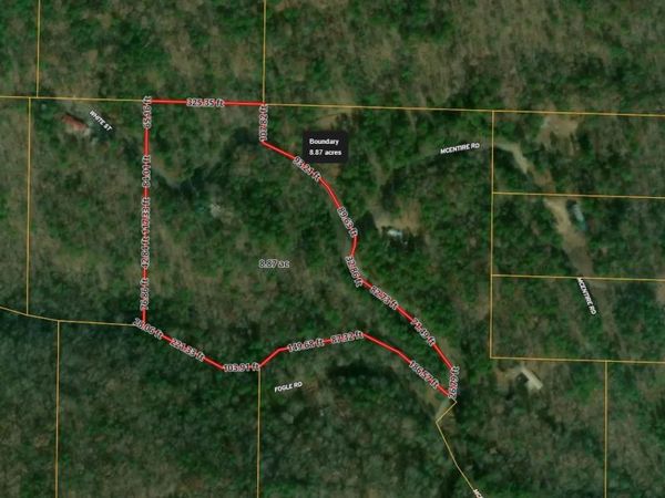 233 White , Clinton, AR 72031