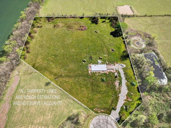 10855 County Ln 133, Carthage, MO 64836