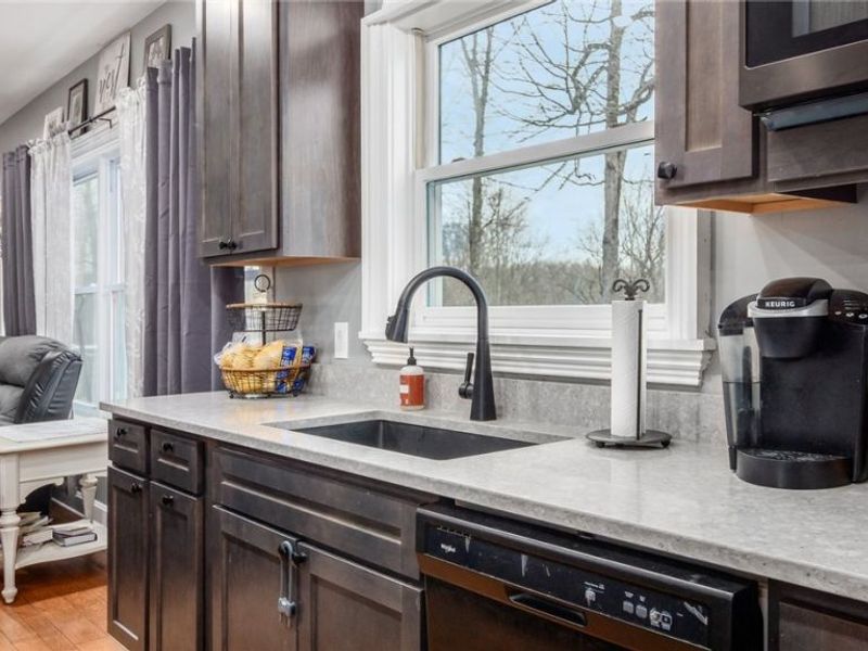 2531 Nicholas Lane, Dresden, OH 43821 Photo 6