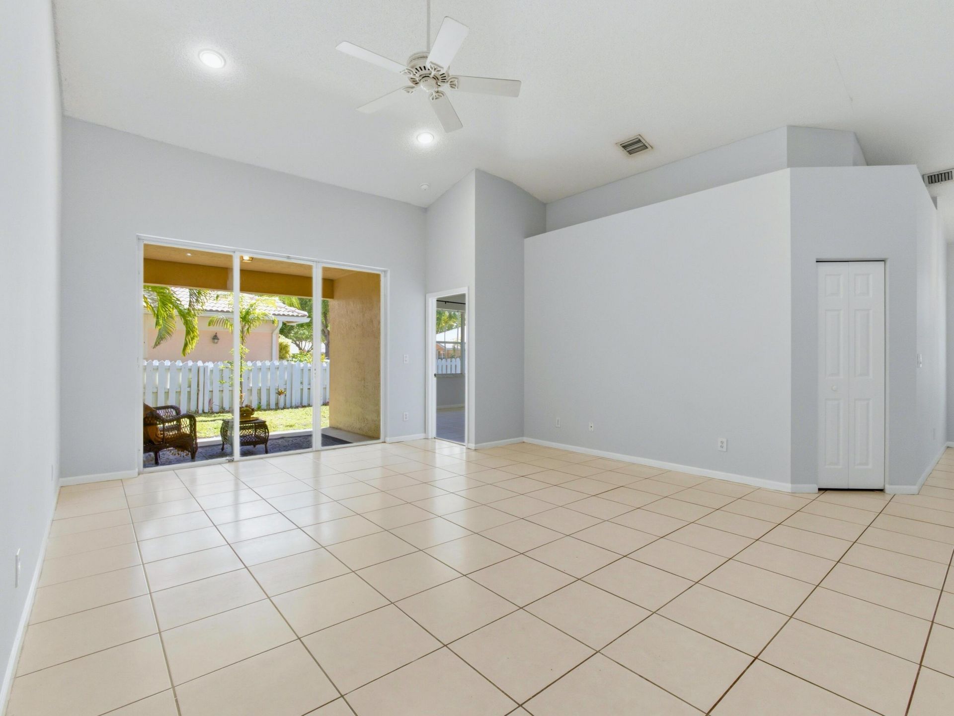 2568 N Coral Trace Circle N, Delray Beach, FL 33445 Photo