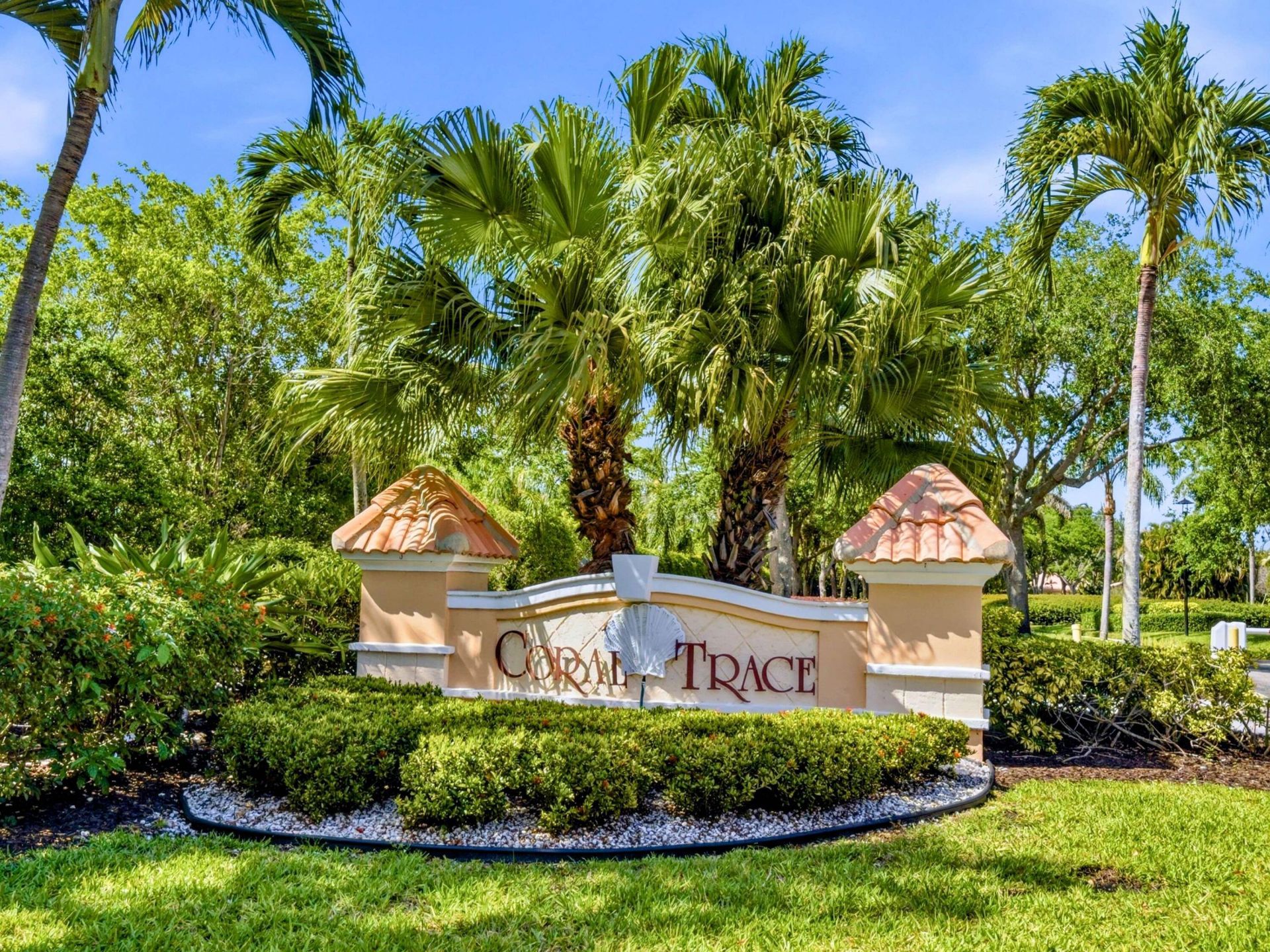 2568 N Coral Trace Circle N, Delray Beach, FL 33445 Photo