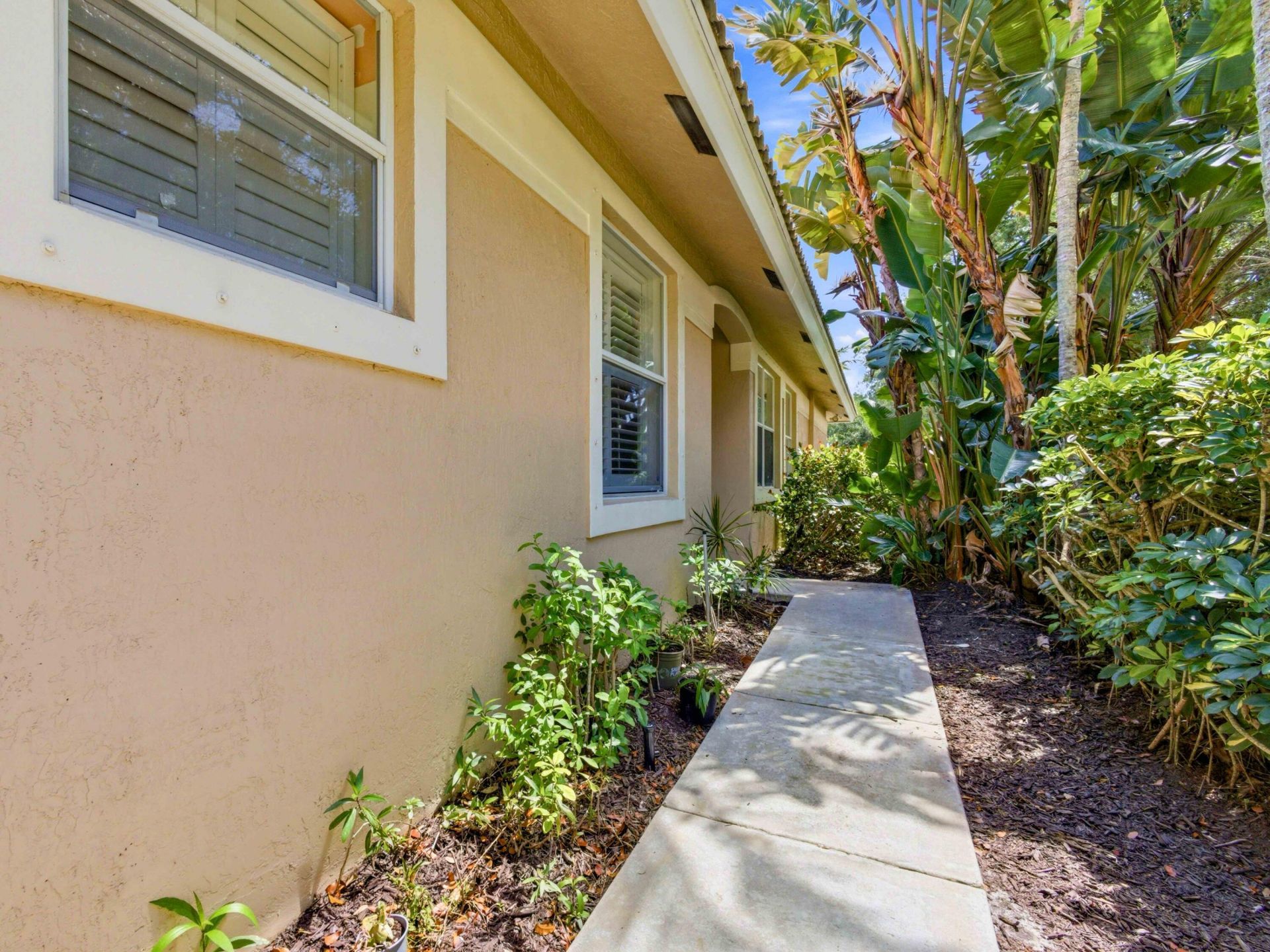 2568 N Coral Trace Circle N, Delray Beach, FL 33445 Photo