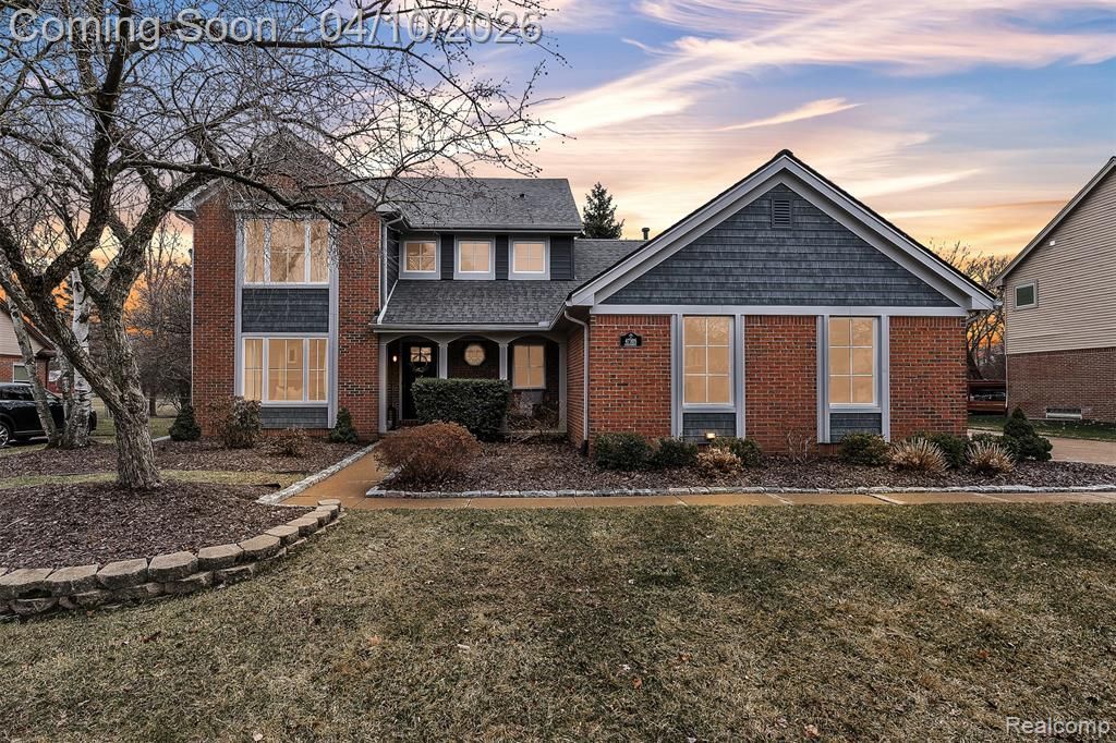 47105 Larchmont Drive, Canton, MI 48187 Main Photo