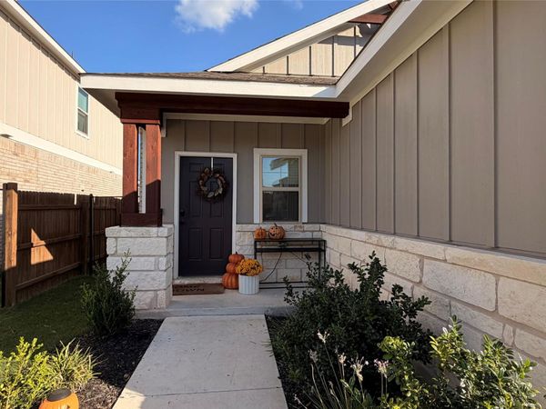 112 Bennington DR, Liberty Hill, TX 78642