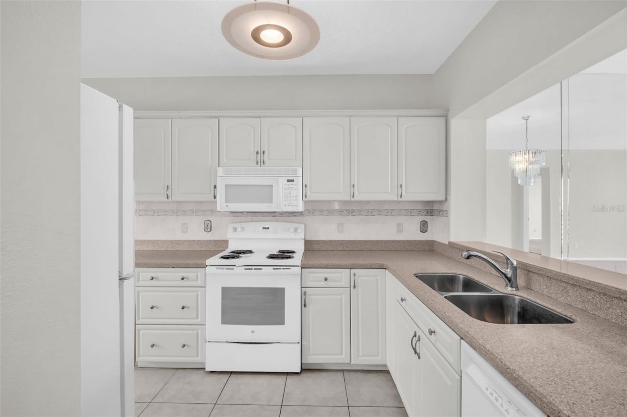 7932 Sailboat Key Boulevard S, Unit 402, South Pasadena, FL 33707 Photo