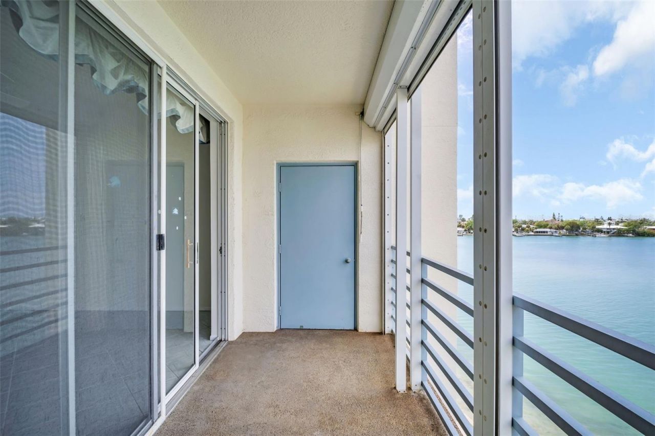 7932 Sailboat Key Boulevard S, Unit 402, South Pasadena, FL 33707 Photo