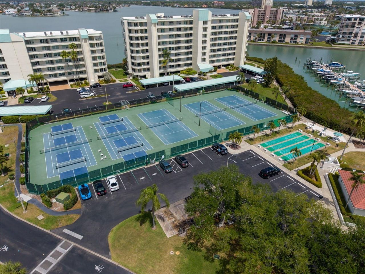 7932 Sailboat Key Boulevard S, Unit 402, South Pasadena, FL 33707 Photo