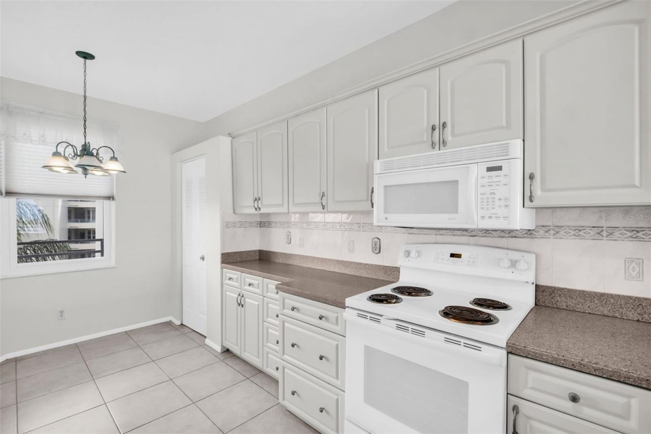 7932 Sailboat Key Boulevard S, Unit 402, South Pasadena, FL 33707 Photo