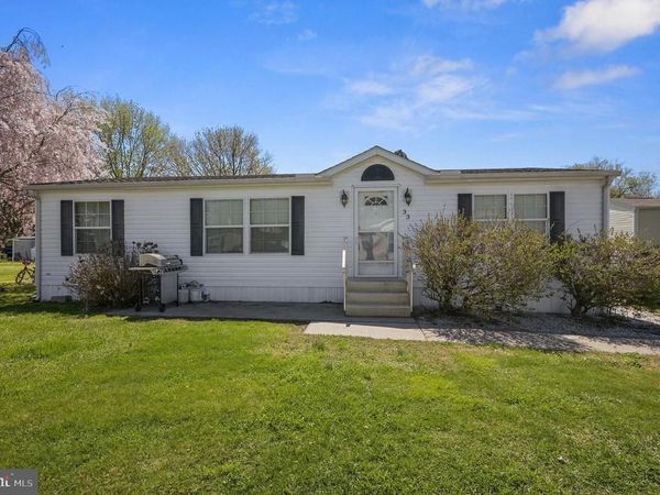 33 HEDGEROW HOLLOW ROAD, Unit 33, SMYRNA, DE 19977