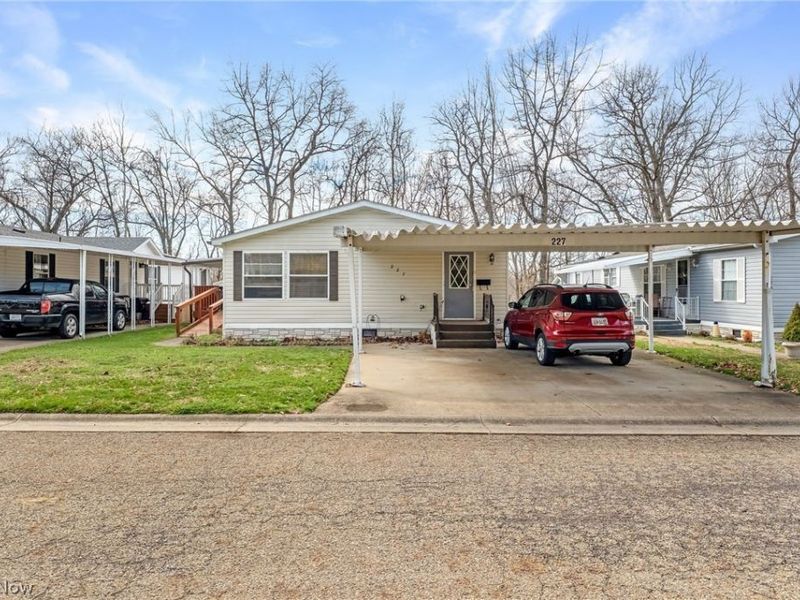 227 C Street SW, Navarre, OH 44662 Photo 23