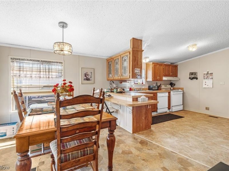 227 C Street SW, Navarre, OH 44662 Photo 9