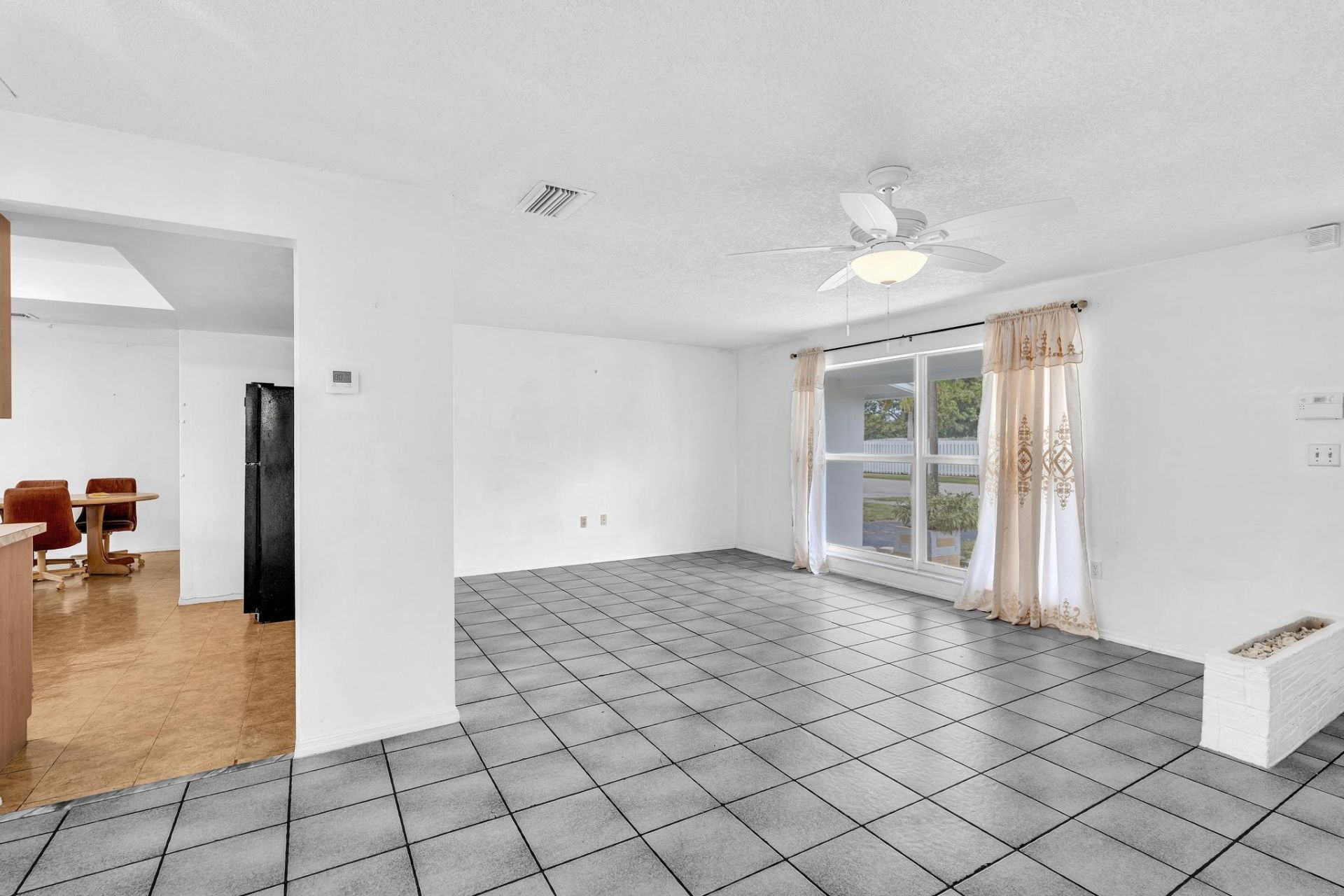 2445 NW 72nd Avenue, Sunrise, FL 33313 Photo