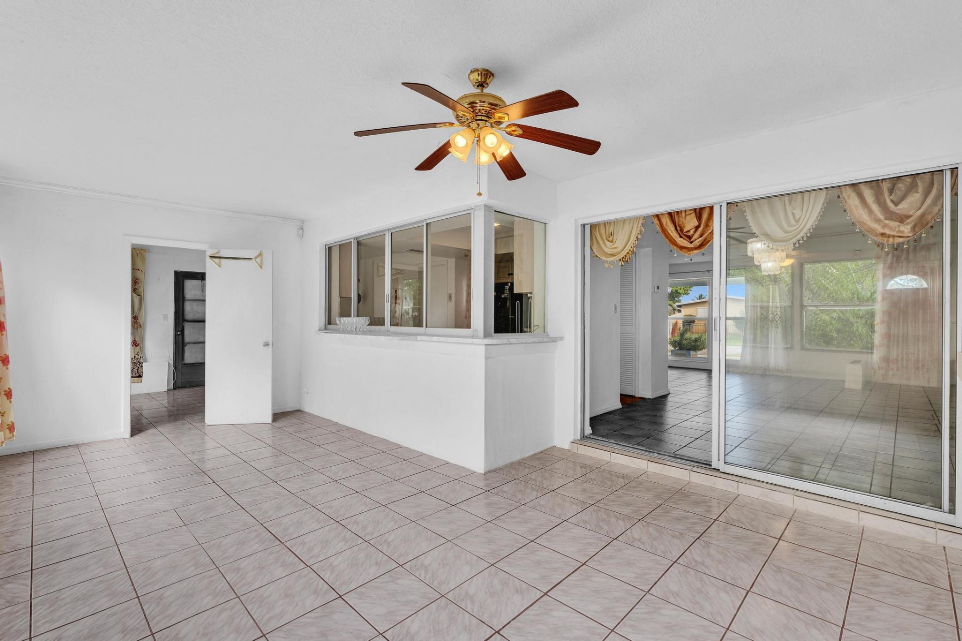 2445 NW 72nd Avenue, Sunrise, FL 33313 Photo