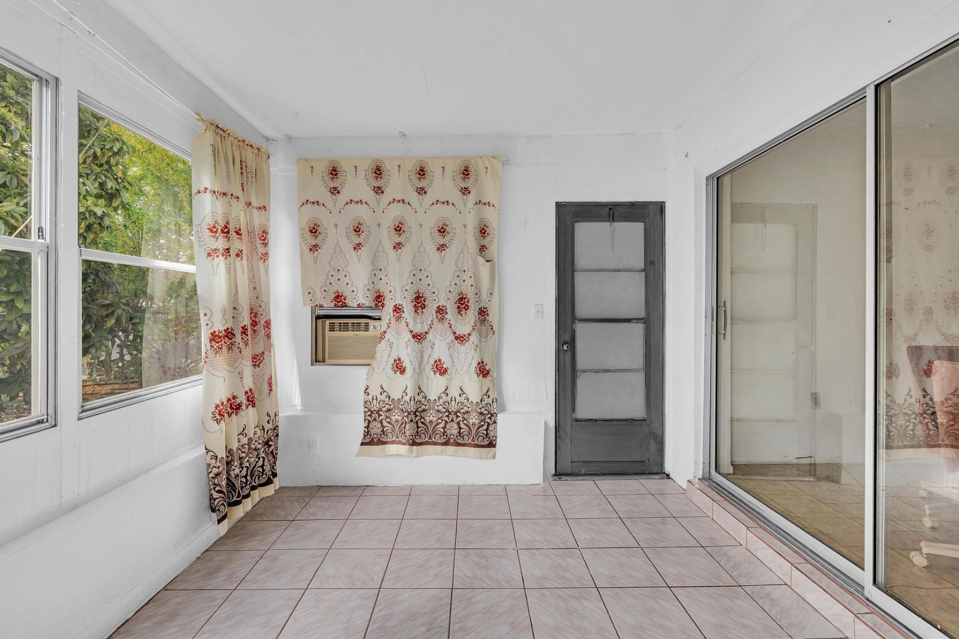 2445 NW 72nd Avenue, Sunrise, FL 33313 Photo