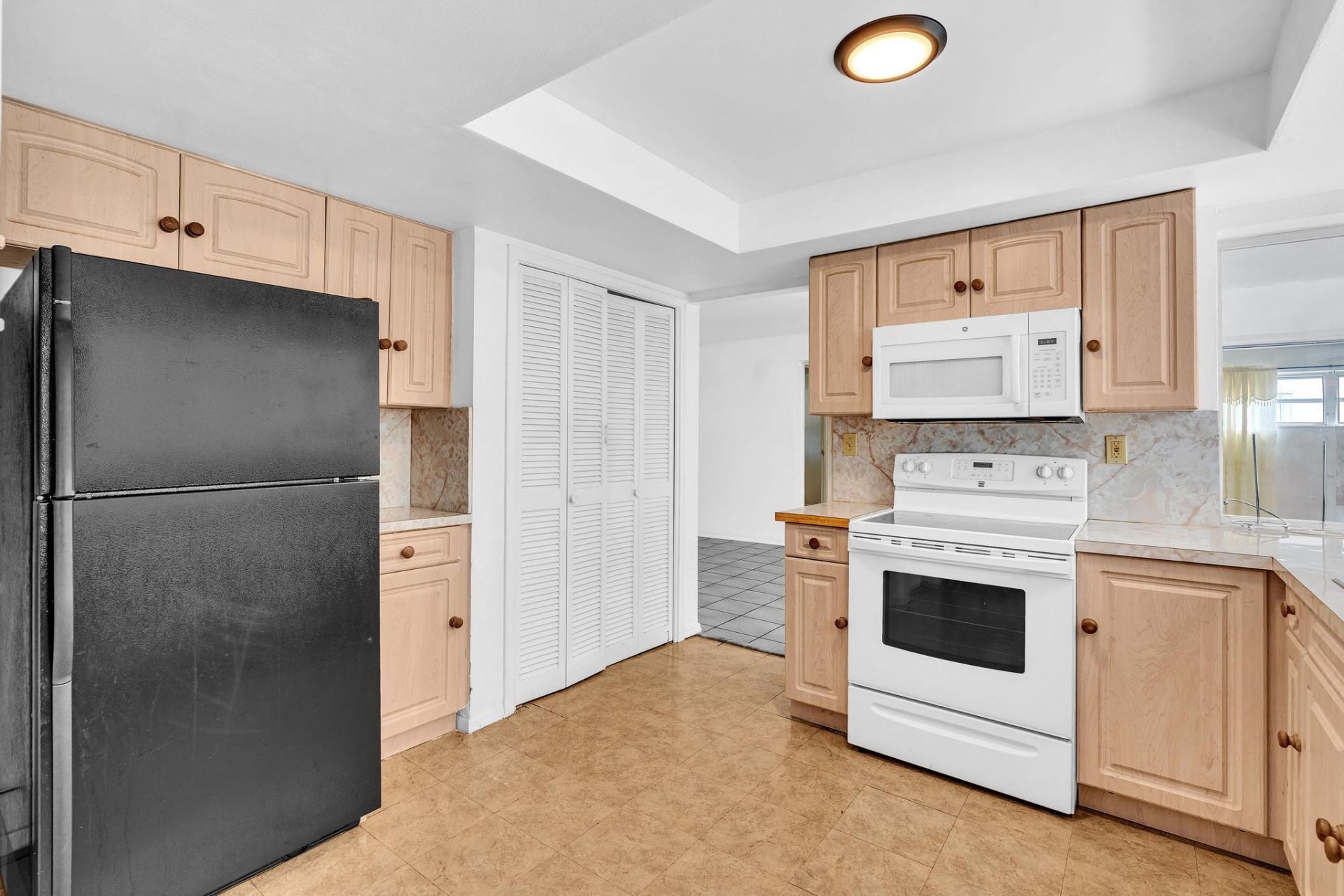 2445 NW 72nd Avenue, Sunrise, FL 33313 Photo