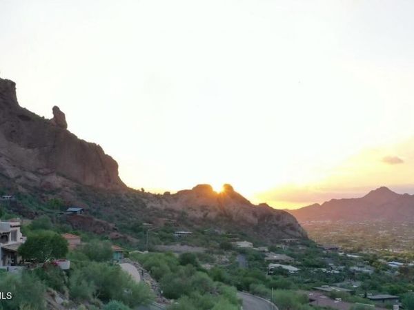 5648 N SUPERSTITION Lane, Unit 5, Paradise Valley, AZ 85253