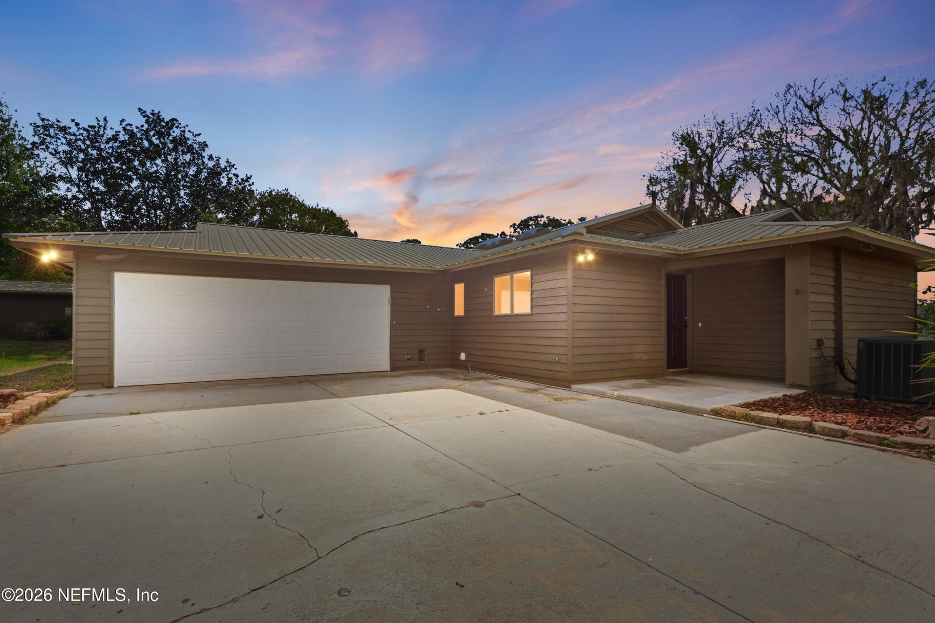 125 Twin Lake Grove Drive, Interlachen, FL 32148 Photo