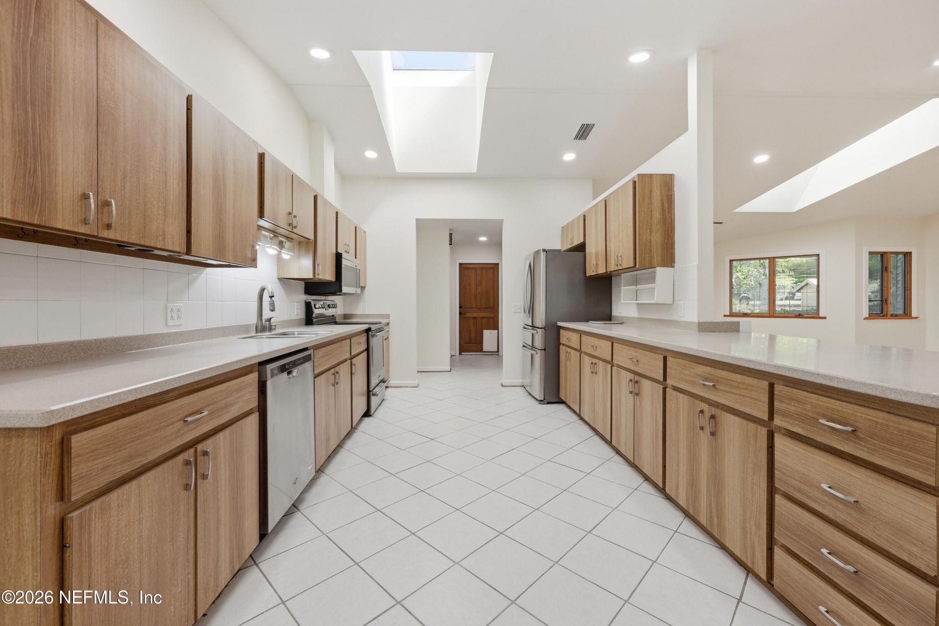 125 Twin Lake Grove Drive, Interlachen, FL 32148 Photo