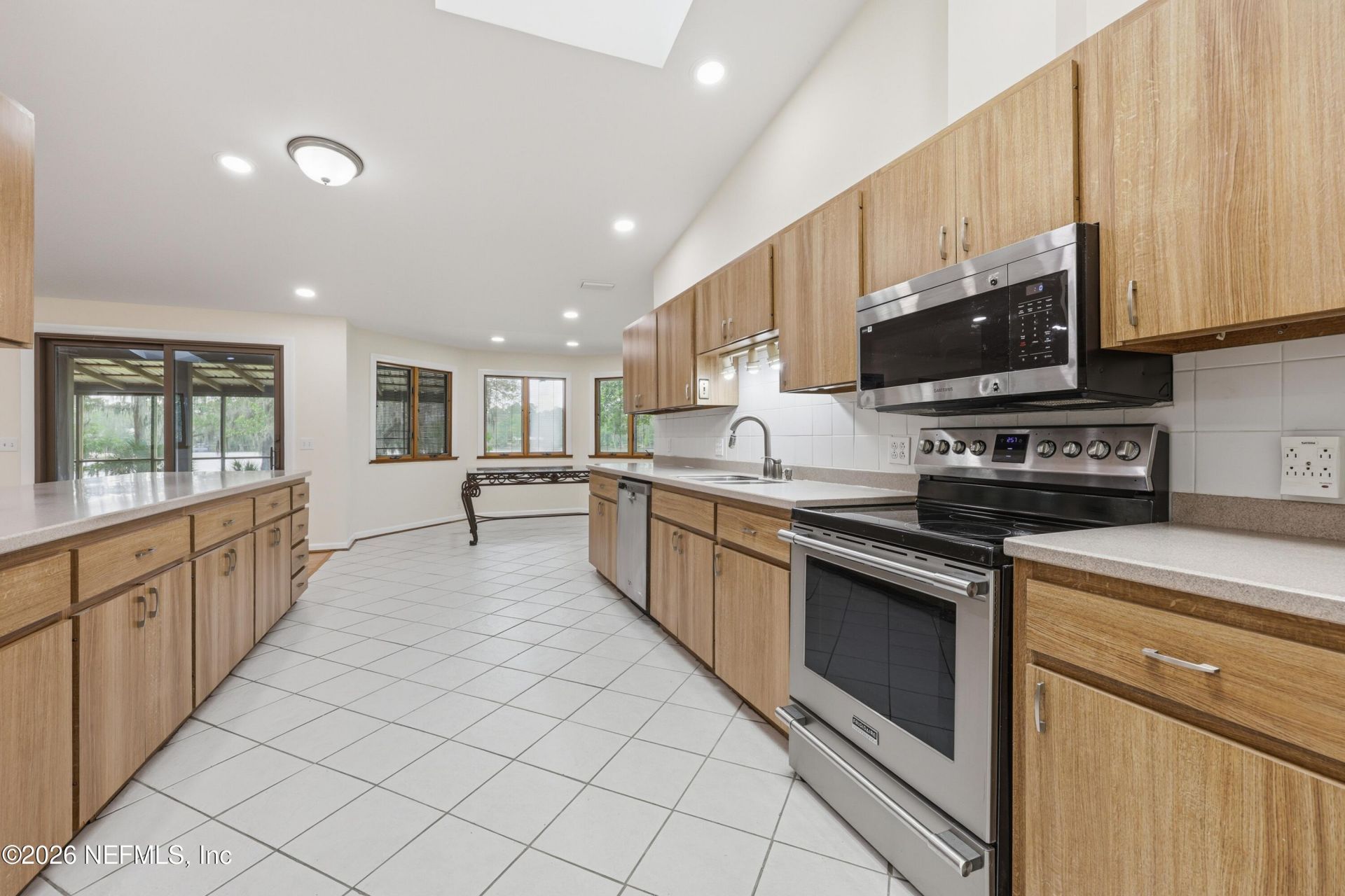 125 Twin Lake Grove Drive, Interlachen, FL 32148 Photo
