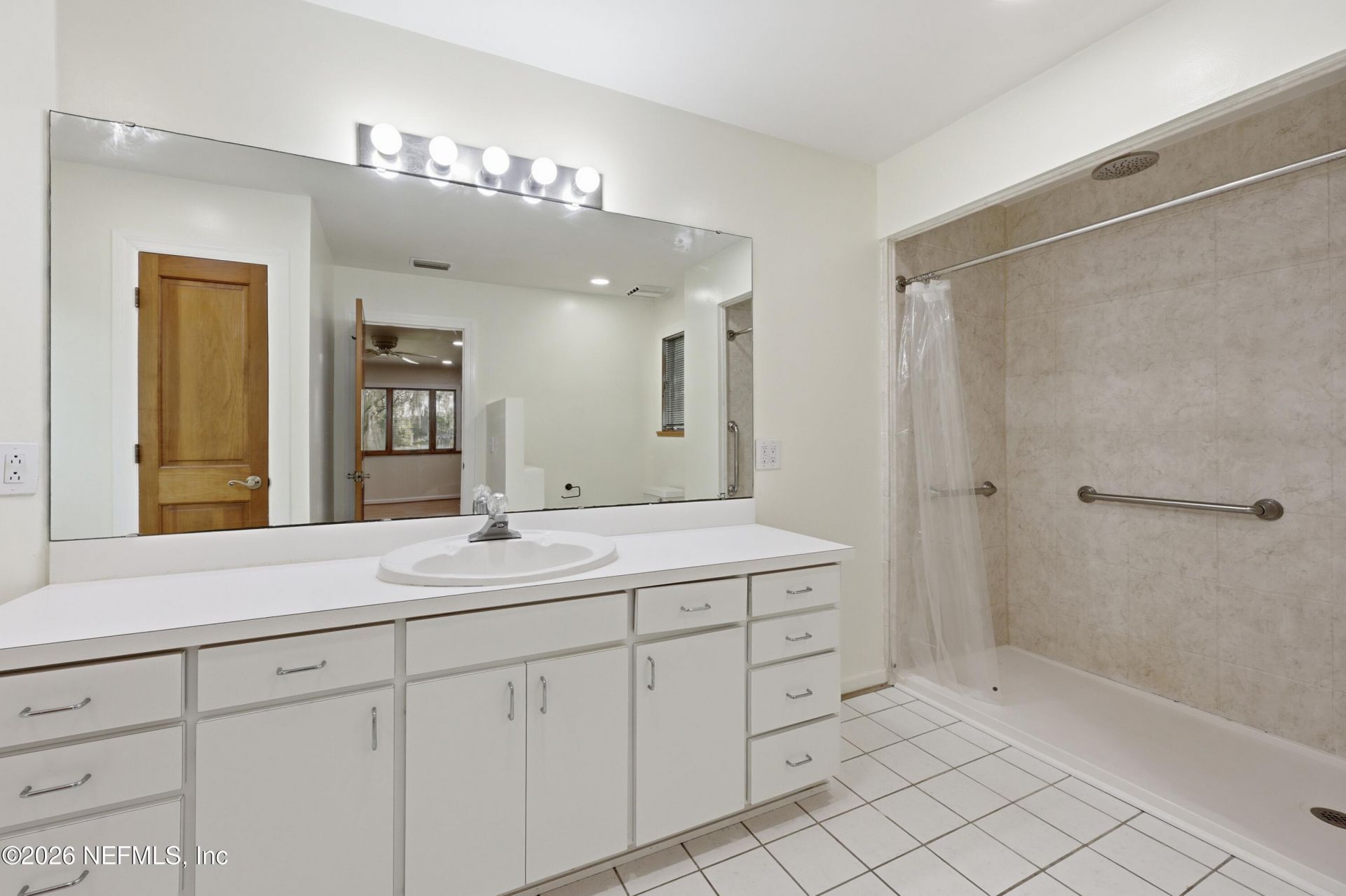 125 Twin Lake Grove Drive, Interlachen, FL 32148 Photo