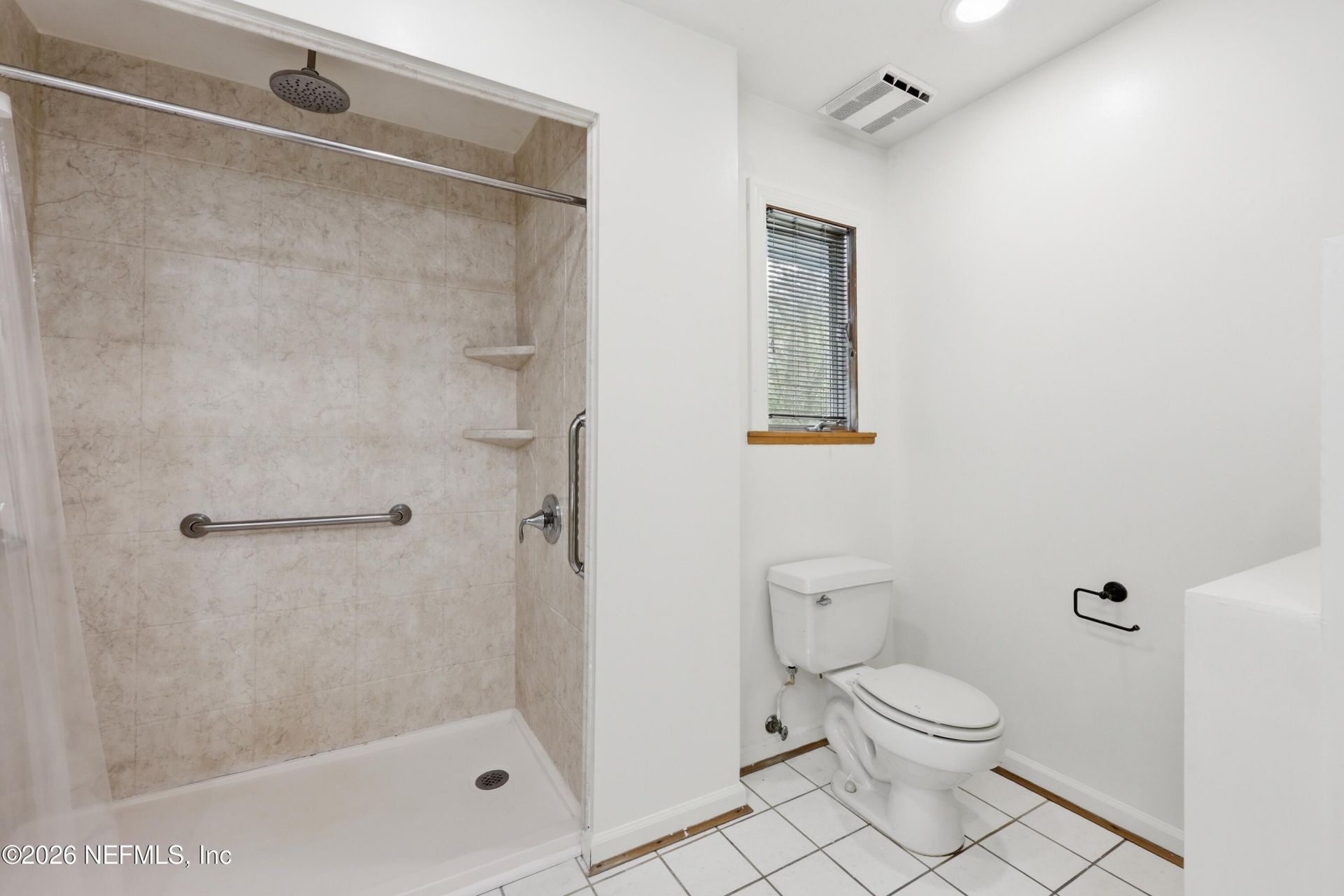 125 Twin Lake Grove Drive, Interlachen, FL 32148 Photo